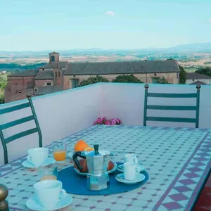 Apartment Bv, Siena