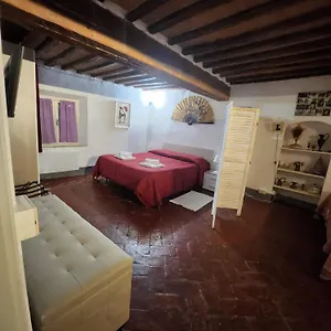Apartment La Casa Del Conte By Francigena, Siena
